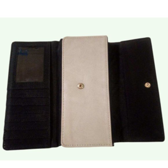 Women's Snap Clutch Wallet      Tan & Black with Cute Gold Accent - Picture 8 of 10